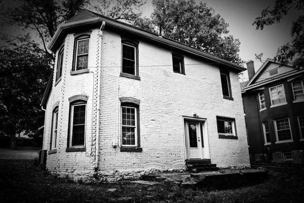 Haunted Heartland: Ghostly Legends of the Midwest